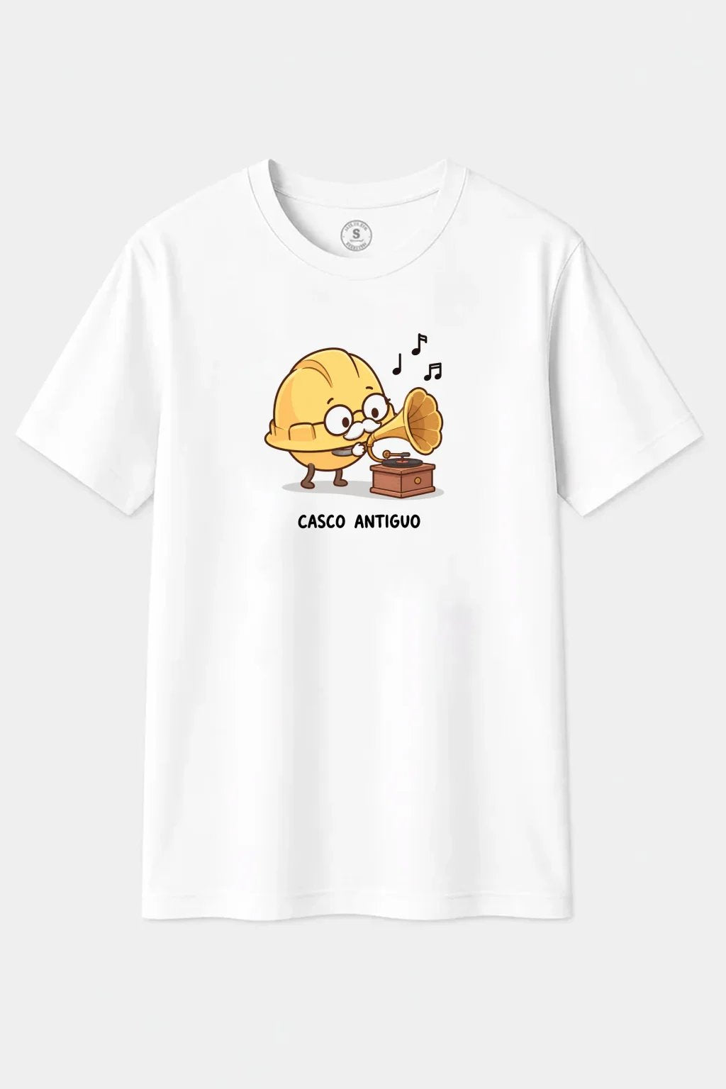 Camiseta Casco Antiguo – Humor Retro, Música y Diseño Vintage
