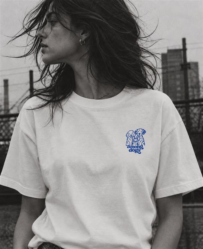 Camiseta Among Dogs